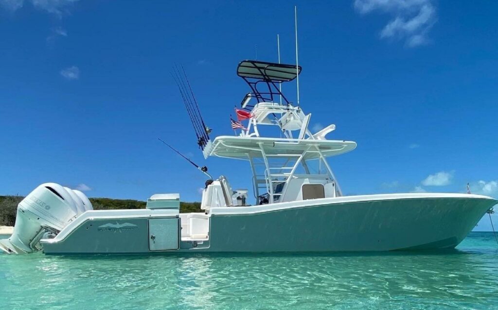 Invincible BoatsCenter Console, Beyond Offshore Fishing