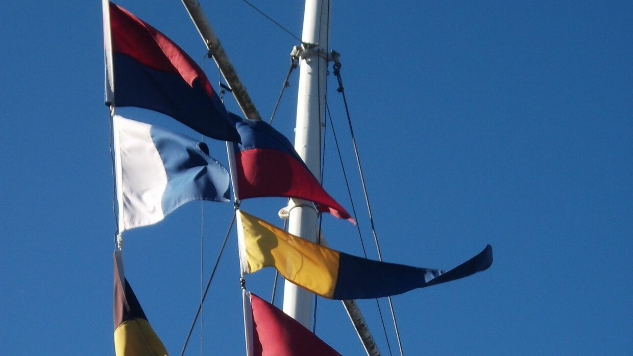 Boat Flag Etiquette