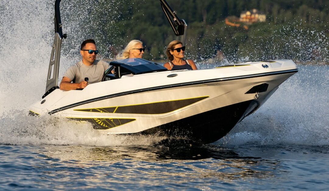 5 Best Jet Boats Considerations and Comparisons Boatzon