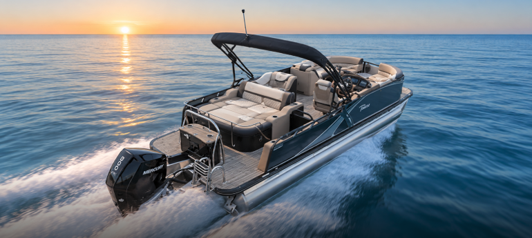 Pontoon Boat.2